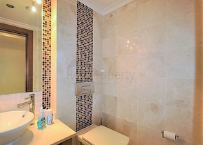 Трёхэтажная вилла c собственным бассейном