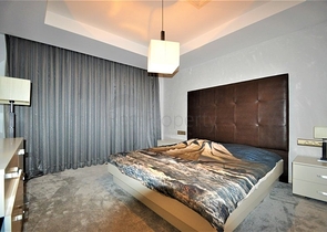 Трёхэтажная вилла c собственным бассейном