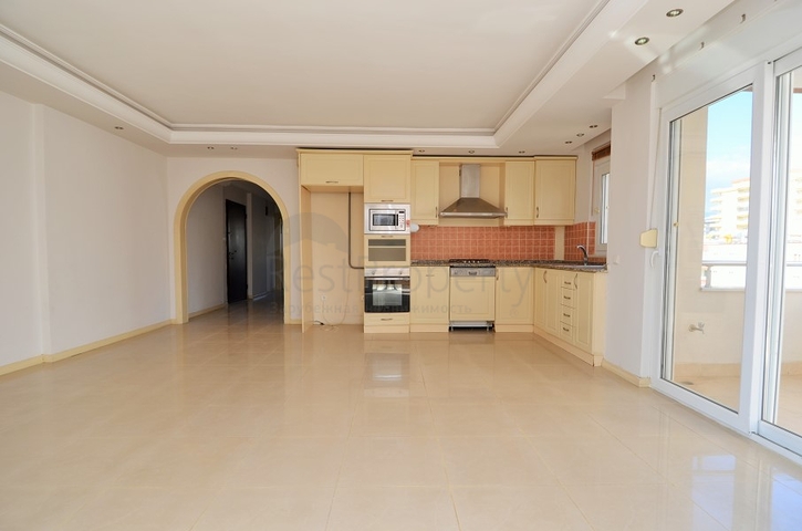 Апартаменты в ста метрах от моря