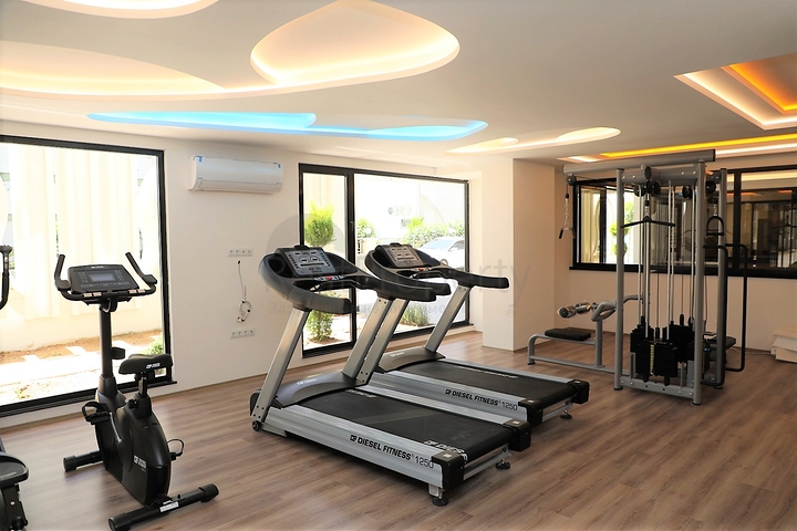 Квартиры в новом готовом комплексе в Махмутларе