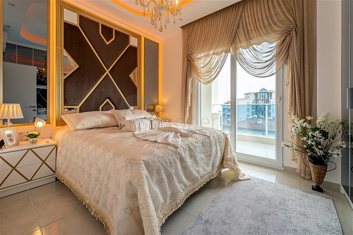 Квартиры в новом готовом комплексе в Махмутларе