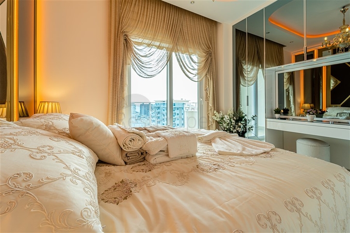 Квартиры в новом готовом комплексе в Махмутларе