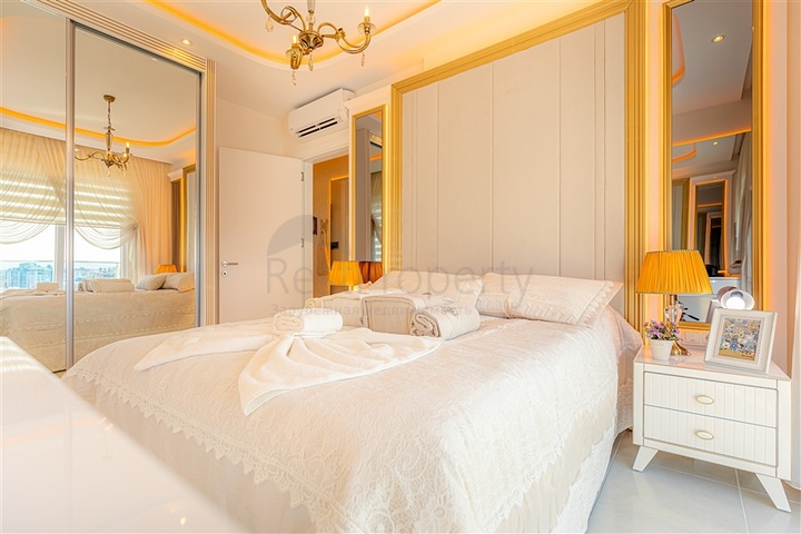 Квартиры в новом готовом комплексе в Махмутларе