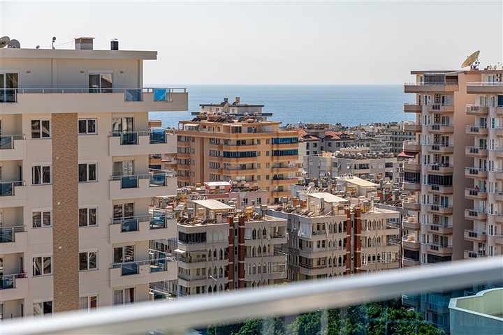 Квартиры в новом готовом комплексе в Махмутларе