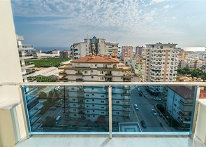 Квартиры в новом готовом комплексе в Махмутларе