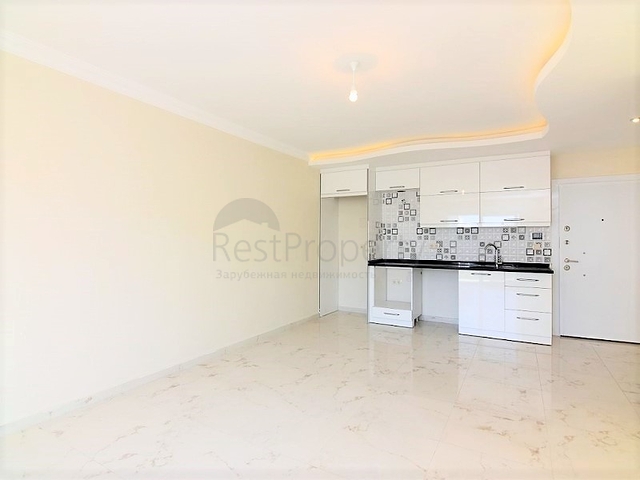 Квартира 1+1 в новом комплексе с бассейном