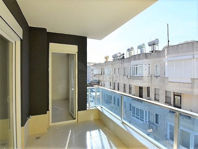 Квартира 1+1 в новом комплексе с бассейном