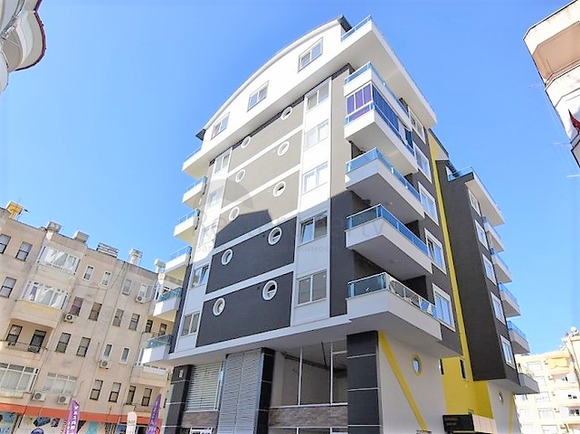 Квартира 1+1 в новом комплексе с бассейном