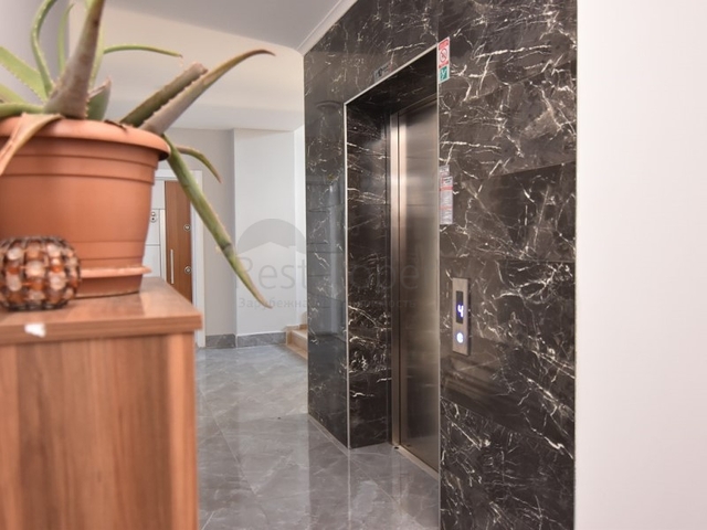 Квартира 1+1 в новом комплексе с бассейном