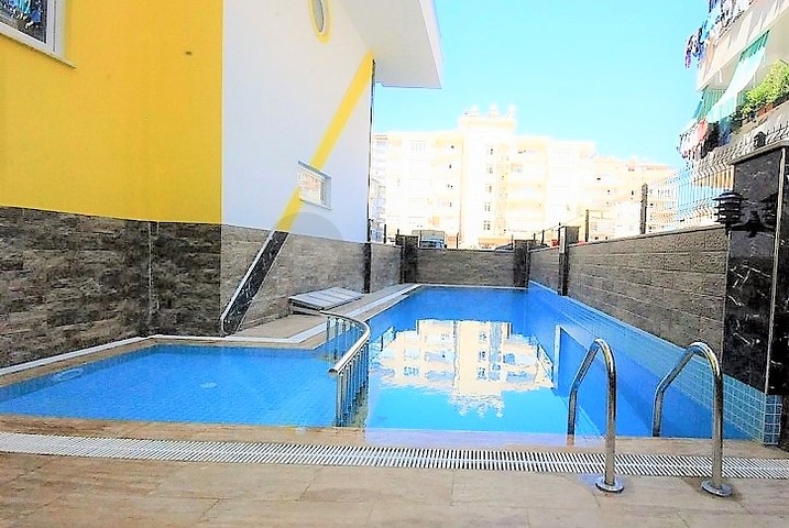 Квартира 1+1 в новом комплексе с бассейном