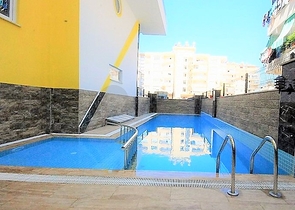 Квартира 1+1 в новом комплексе с бассейном