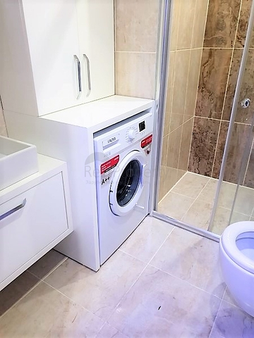 Новая меблированная двухкомнатная квартира