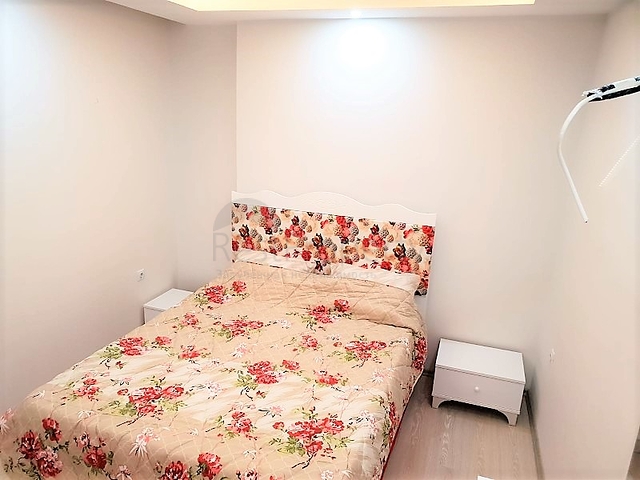 Новая меблированная двухкомнатная квартира