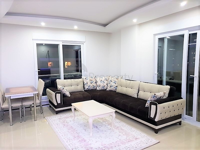 Новая меблированная двухкомнатная квартира