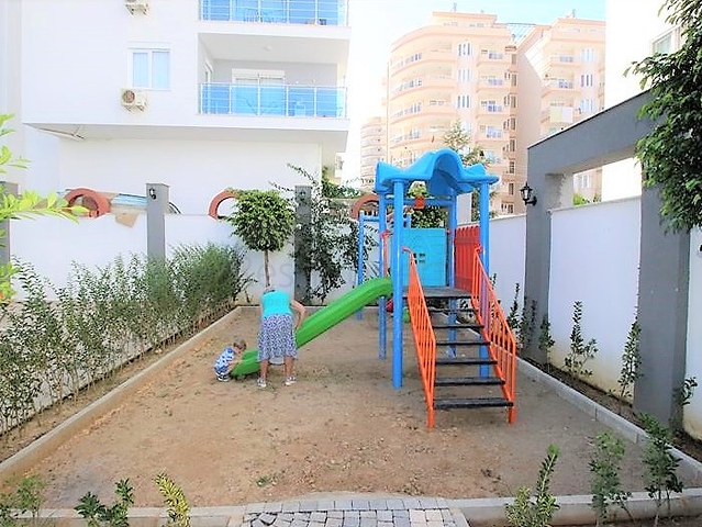 Новая меблированная двухкомнатная квартира