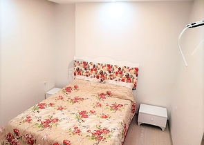 Новая меблированная двухкомнатная квартира