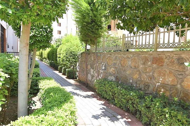 Двухкомнатная квартира с мебелью от собственника