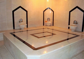 Трехкомнатная меблированная квартира