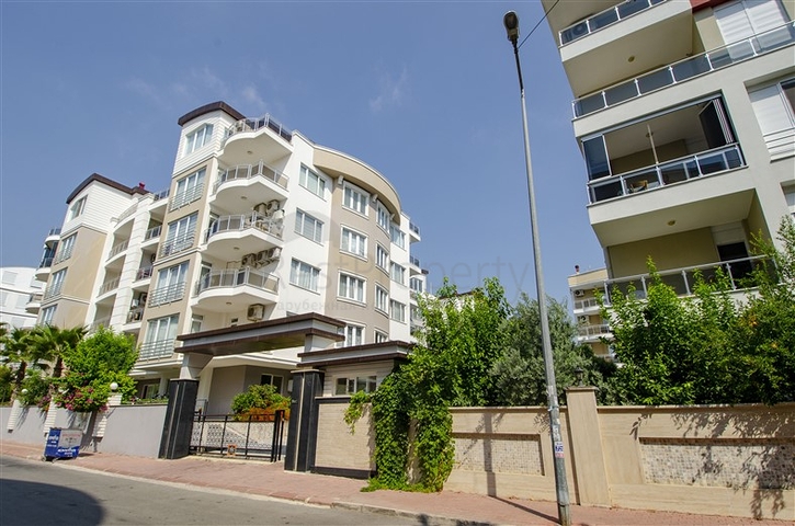 Квартира 2+1 с мебелью в комплексе в Коньяалты Анталья