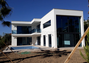 Отдельностоящая вилла 4+1 в стиле лофт в самом центре Белека