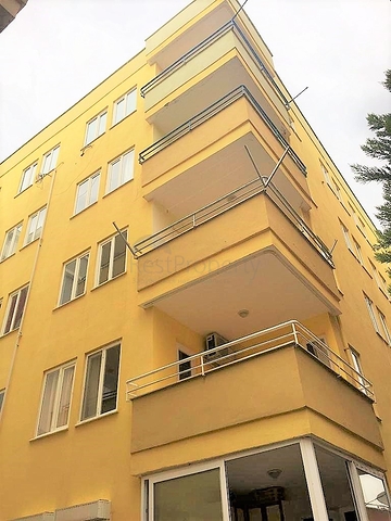 Трехкомнатные апартаменты с отдельной кухней