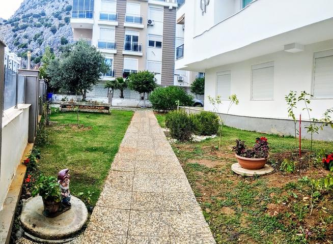 Квартира 2+1 в комплексе с бассейном в  Коньяалты Анталья 