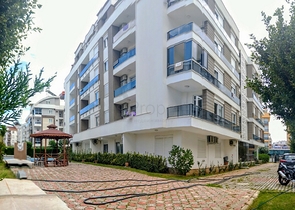 Квартира 2+1 в комплексе с бассейном в  Коньяалты Анталья 