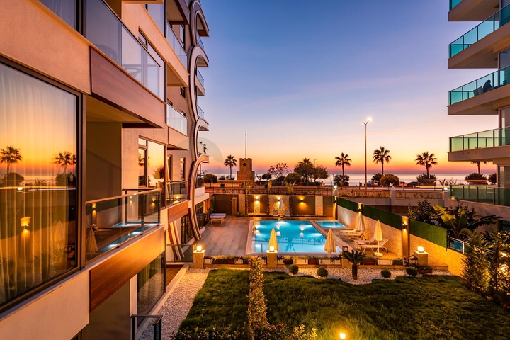 Новый комплекс на первой береговой линии