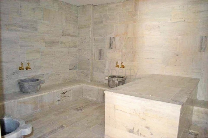 Апартаменты планировки 2+1 с мебелью