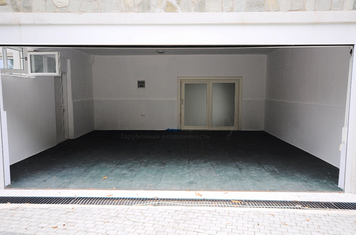 Вилла 4+1 с собственным бассейном, садом в Текирова Кемере 600 м до моря