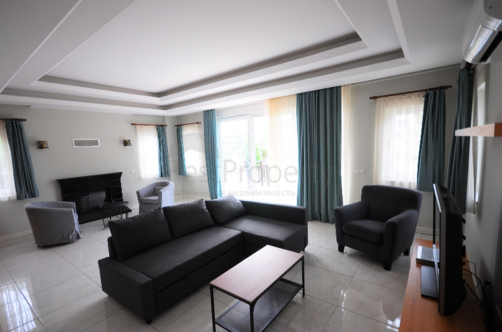 Вилла 4+1 с собственным бассейном, садом в Текирова Кемере 600 м до моря