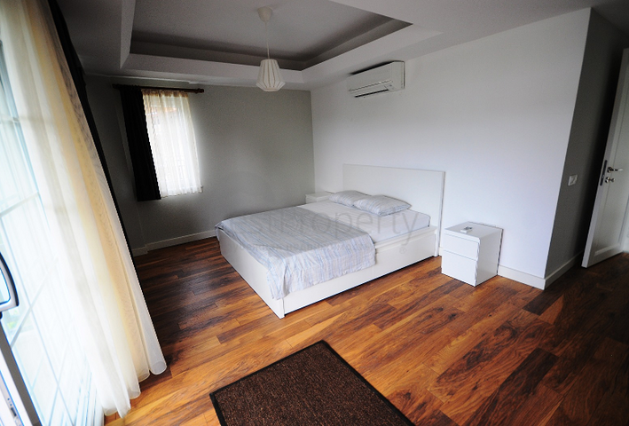 Вилла 4+1 с собственным бассейном, садом в Текирова Кемере 600 м до моря