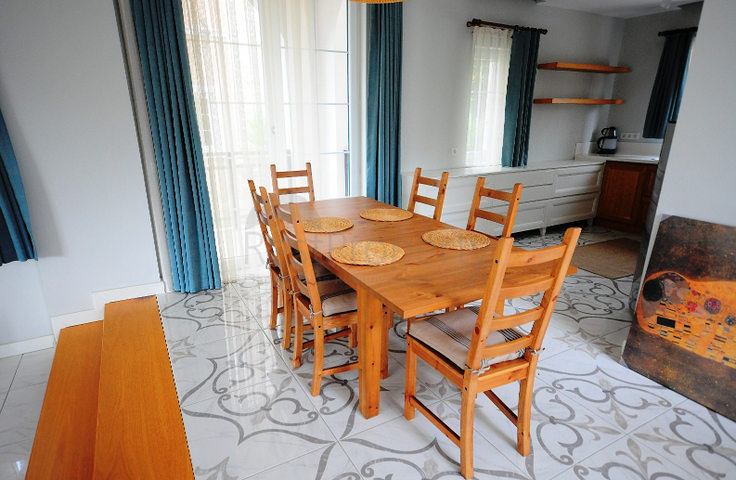 Вилла 4+1 с собственным бассейном, садом в Текирова Кемере 600 м до моря