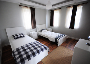 Вилла 4+1 с собственным бассейном, садом в Текирова Кемере 600 м до моря