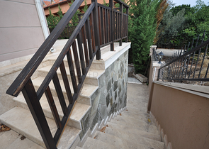 Вилла 4+1 с собственным бассейном, садом в Текирова Кемере 600 м до моря