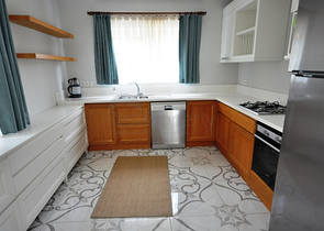 Вилла 4+1 с собственным бассейном, садом в Текирова Кемере 600 м до моря