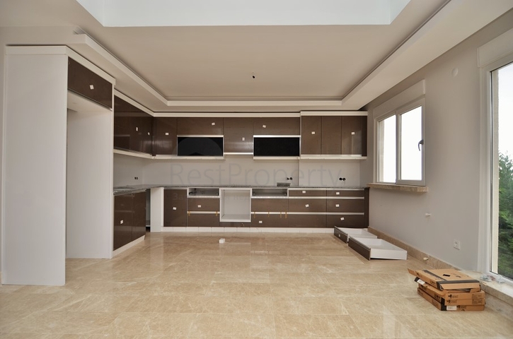 Большая вилла в новом комплексе Каргыджака