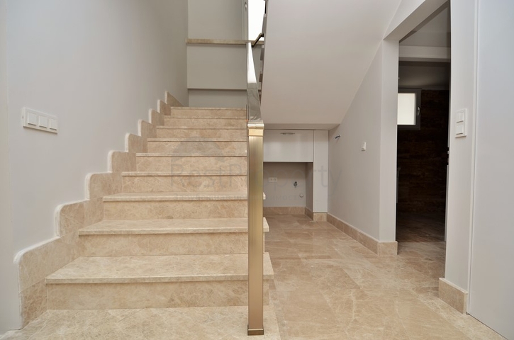 Большая вилла в новом комплексе Каргыджака