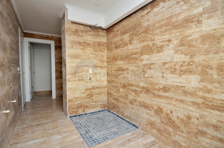 Большая вилла в новом комплексе Каргыджака