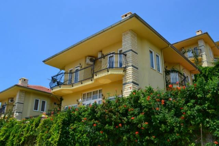 Вилла по низкой цене.