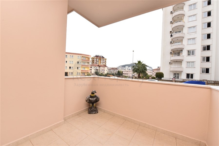 'Квартира планировки 3+1 в центре Алании