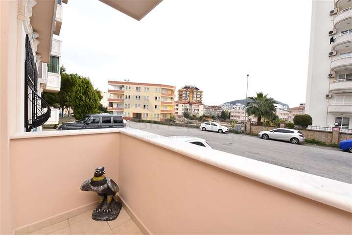 'Квартира планировки 3+1 в центре Алании