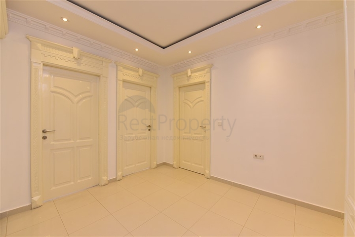 'Квартира планировки 3+1 в центре Алании