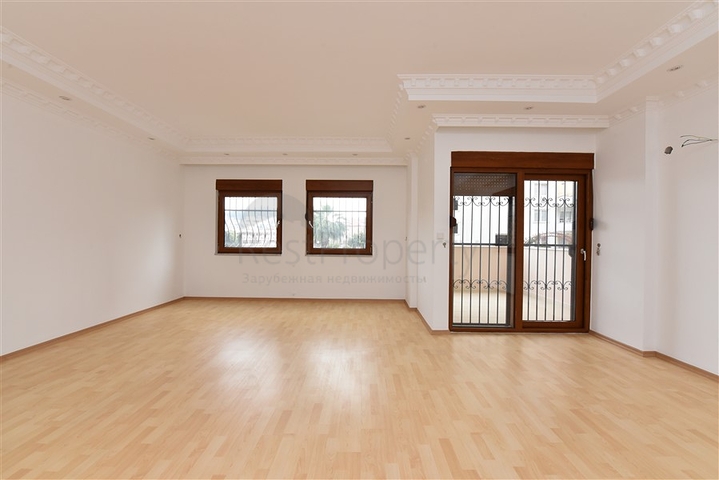 'Квартира планировки 3+1 в центре Алании