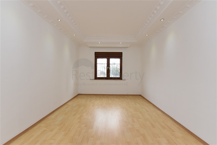 'Квартира планировки 3+1 в центре Алании