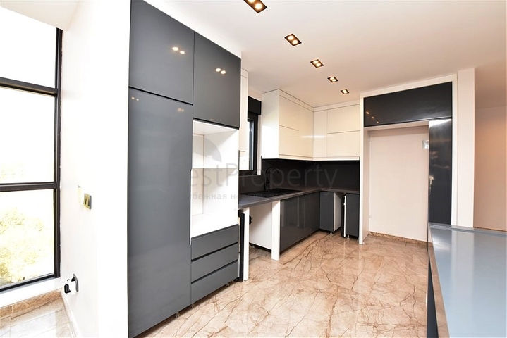 Новый инвестиционный проект с видом на горы в районе Каргыджак