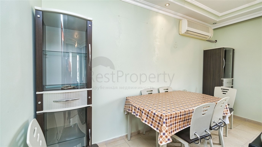 Просторный пентхаус 5+1 с мебелью в пешей доступности к морю