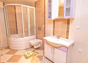 Просторный пентхаус 5+1 с мебелью в пешей доступности к морю