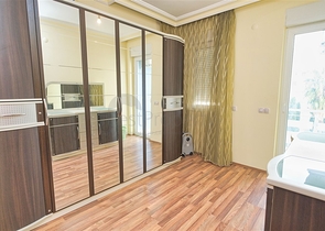 Просторный пентхаус 5+1 с мебелью в пешей доступности к морю