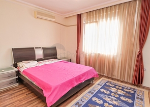 Просторный пентхаус 5+1 с мебелью в пешей доступности к морю